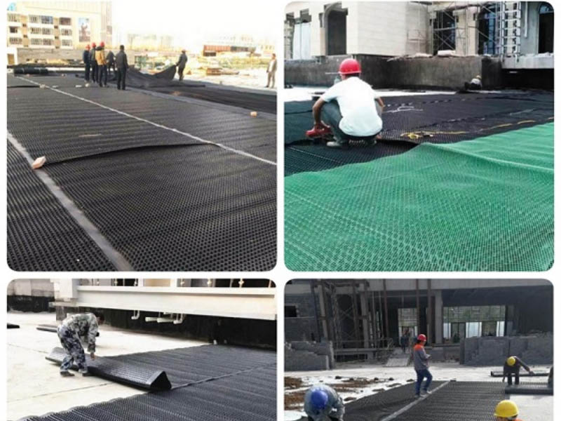 Ympäristöystävällinen rakennusmateriaalien vedenpidätyspaneelin muovilevy HDPE-viemärilevyn suulakepuristuskone