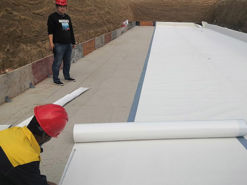HDPE-geomembraanivuoraus